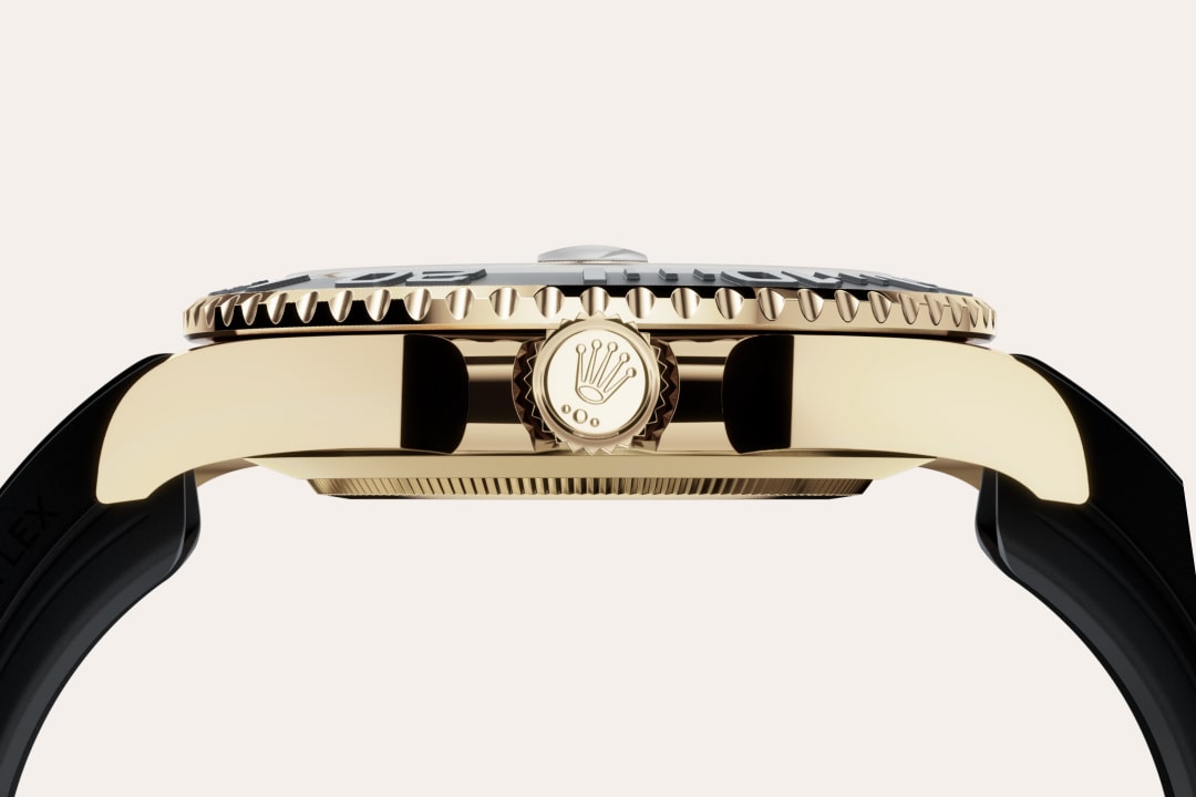 rolex Yacht-Master 42 in 18 ct yellow gold M226658-0001* - Michaud