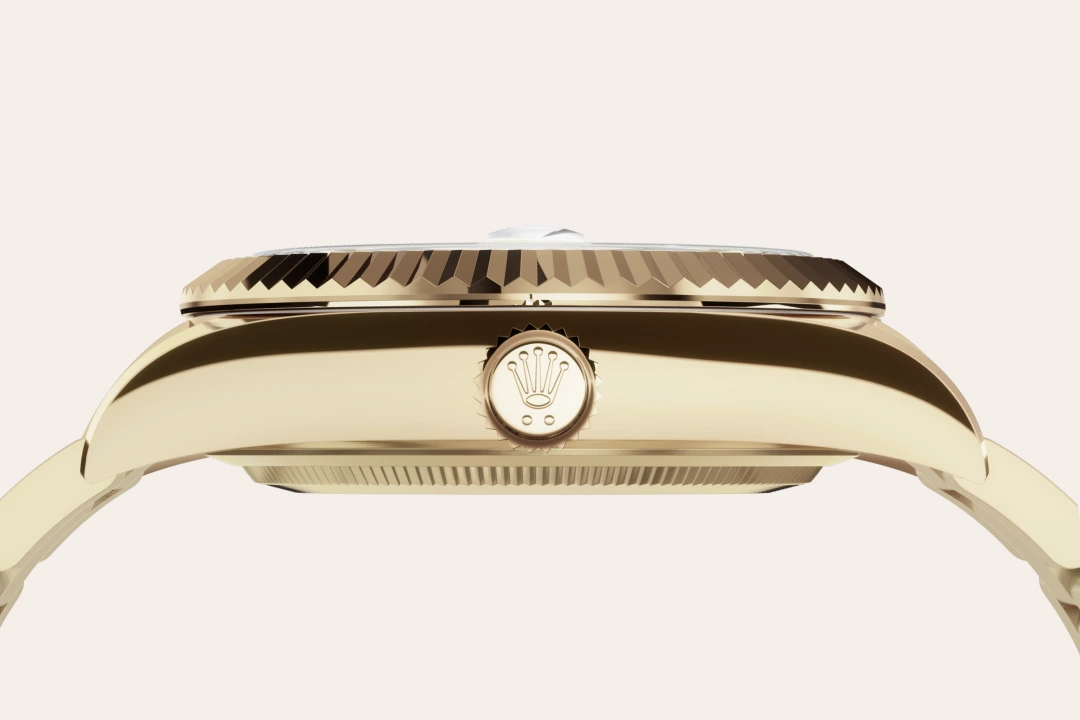 rolex Sky-Dweller in 18 ct yellow gold M336938-0002* - Michaud