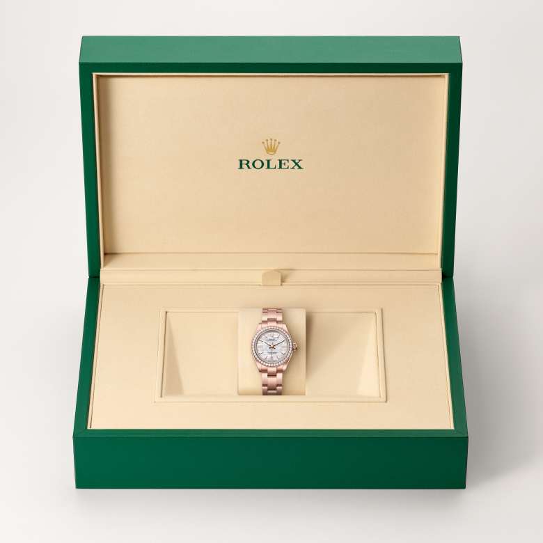 Rolex Oyster Perpetual 28 in Or Everose 18 ct M276245RBR-0001* - Michaud