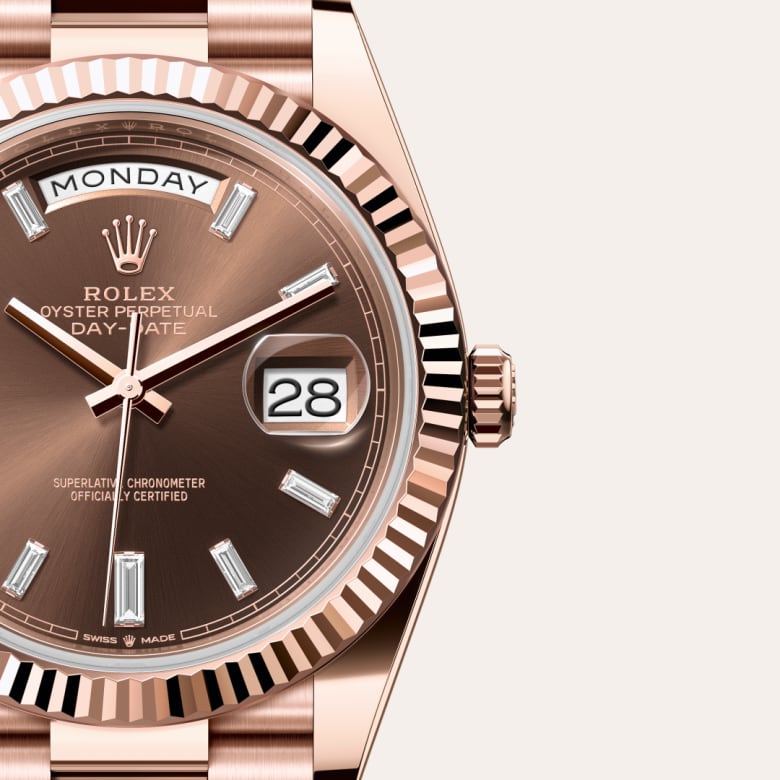 Rolex Day-Date 40 in 18 ct Everose gold M228235-0003* - Michaud