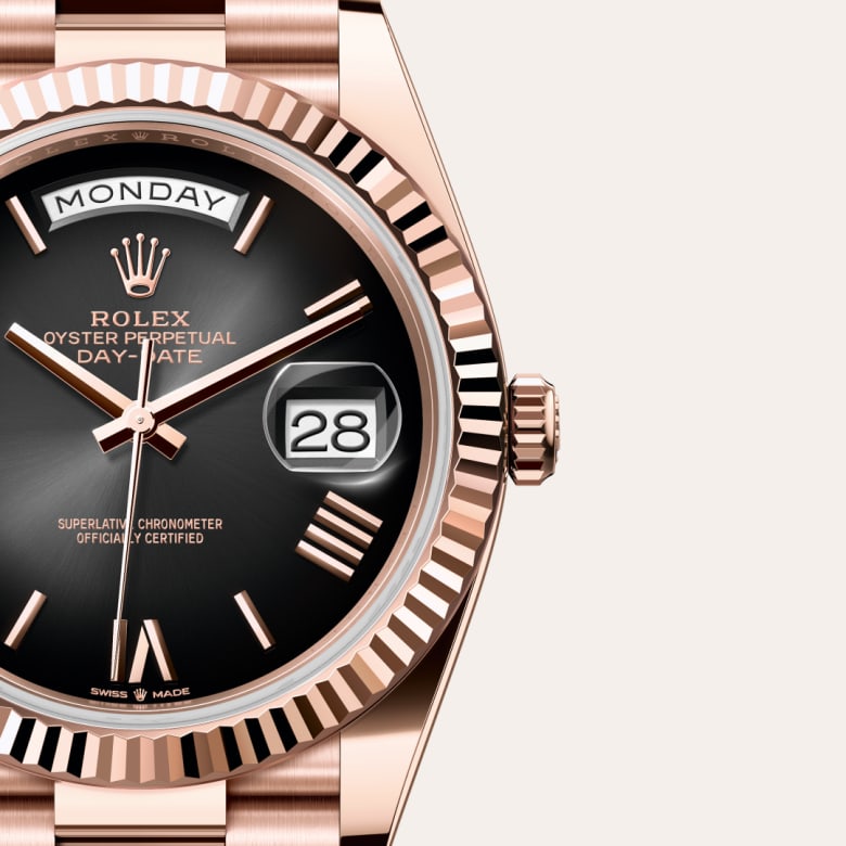 Rolex Day-Date 40 in 18 ct Everose gold M228235-0055* - Michaud